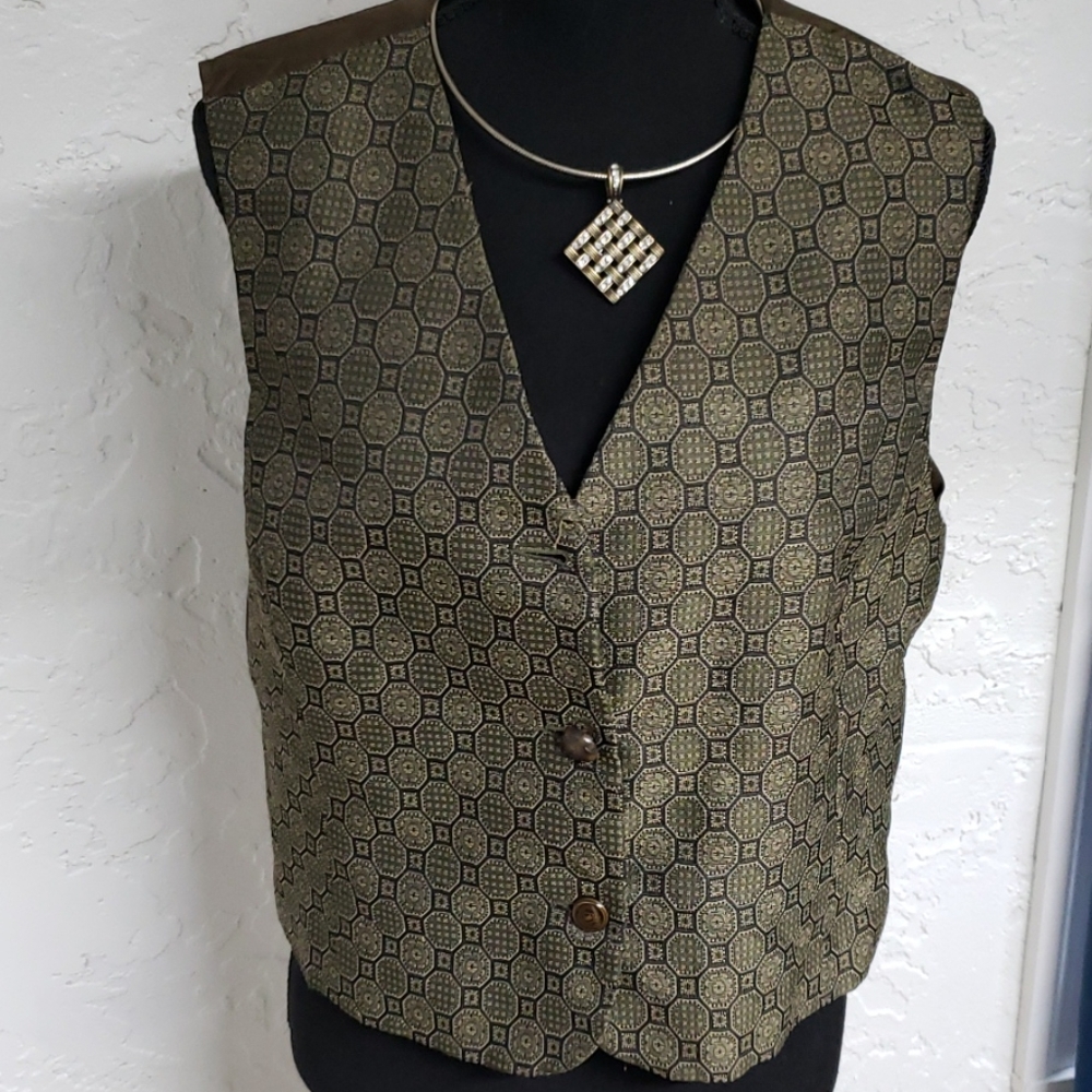 Liz Caliborne Vest